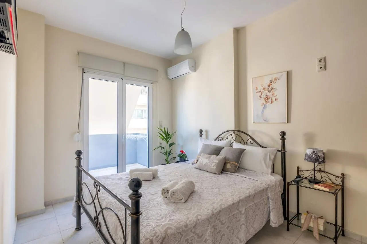 Bright & Modern Apt With View Héraklion Appartement
